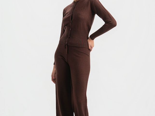 Sculpted knitted set