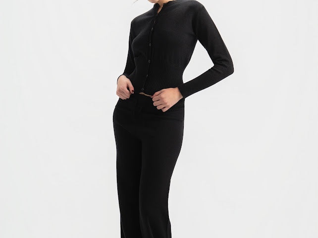 Sculpted knitted set